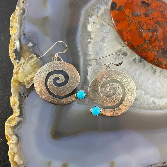 Brad Panteah Sterling Turquoise Hammered Spiral Dangl… Gem