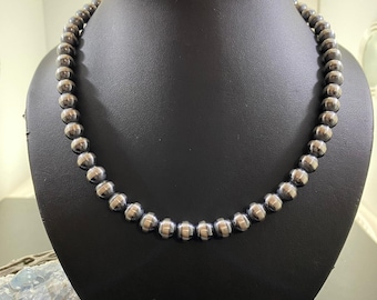 4 mm ナバホパールネックレス、本物の .925 スターリングシルバー