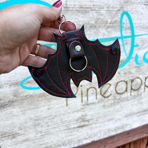 Bat keychain, goth keychain, bath key holder, Halloween keychain, Halloween key pouch, bat key sleeve, goth key sleeve, vampire keychain