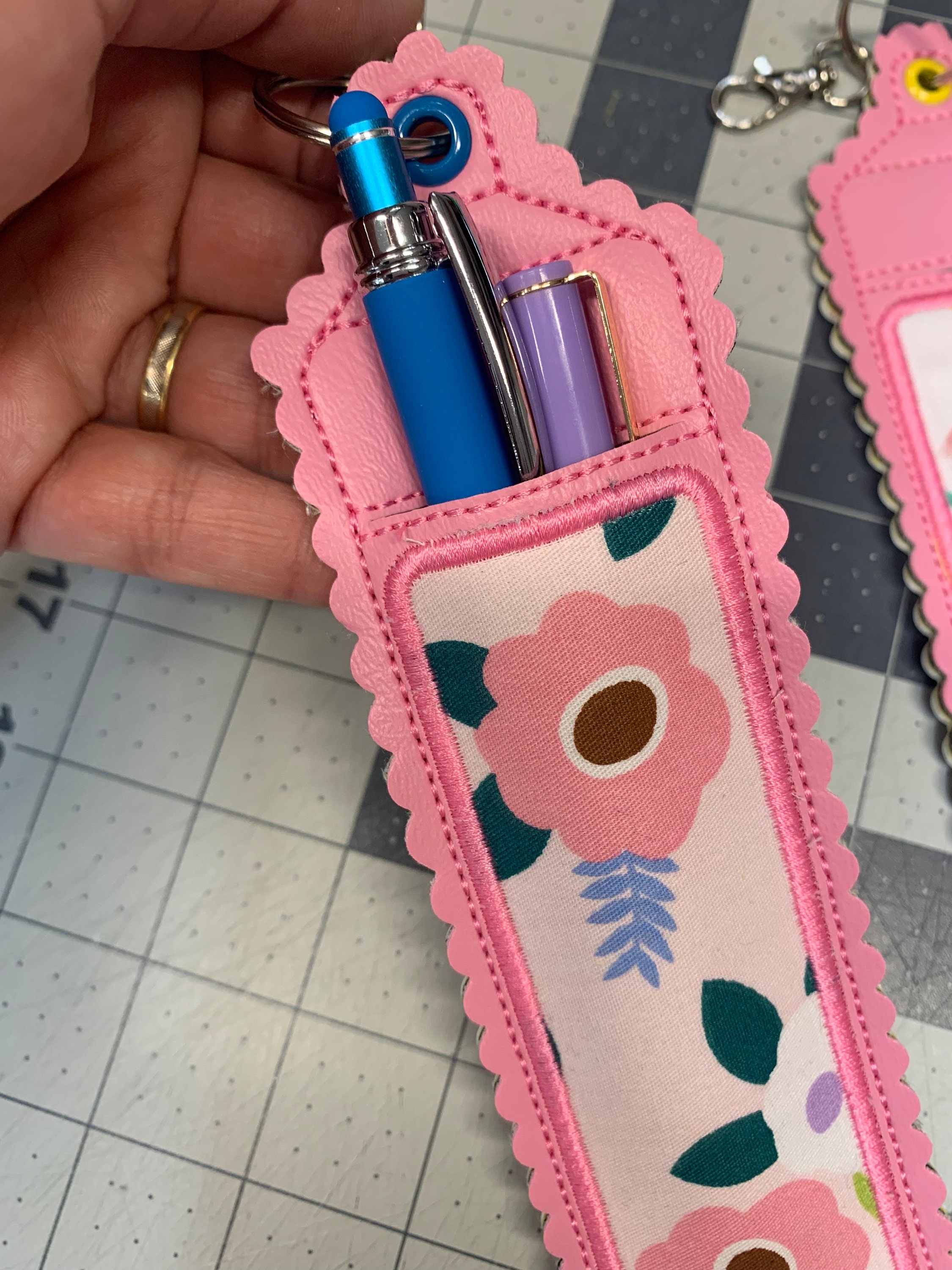 Pen Topper Keychain Pen Holder Keychain, Pen Holder Lanyard, Pen Sleeve Keychain, Pen ...