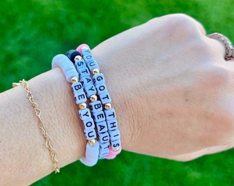 Bracelet de perles avec mots positifs | Bracelet extensible personnalisé | Cadeau pour professeur de danse | Cadeau de l'entraîneur | Encouragements pour la nouvelle année