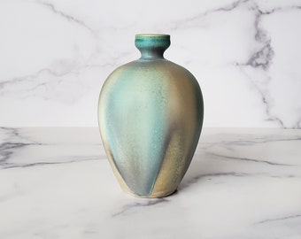 Handmade Small Ceramic Vase, Pottery Decor, Sprayed Satin Matte Finished Microcrystalline Glazed Pot, Beautiful Pot, One of a Kind Gift