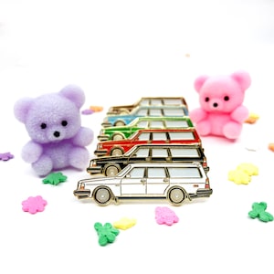 Vintage Car Enamel Pin | Volvo 240 Wagon | 70s | 80s | 90s Nostalgia