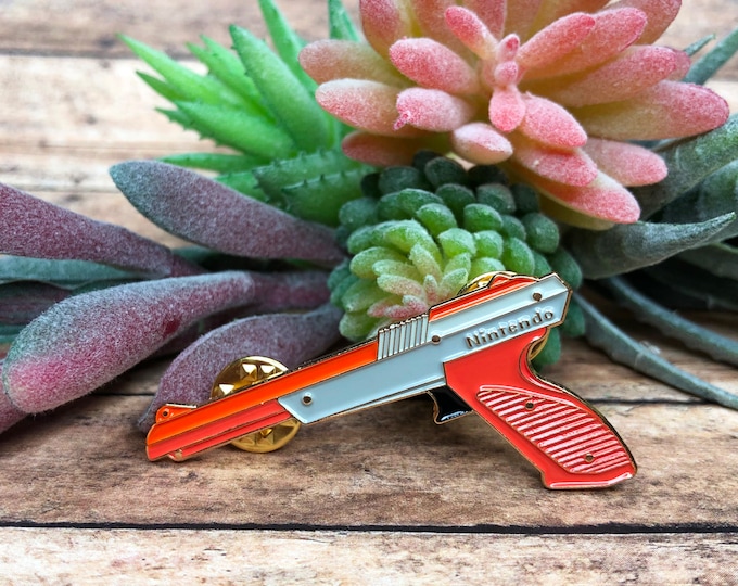 Retro 80s NES Inspired Zapper Pin - Retro Video Game Hat Pin - Nintendo Inspired Lapel Pin - 80s Nostalgia - 1980s - 6 Colors Available!