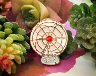 Vintage Fan Enamel Pin | Zero | 2 Colors Available!