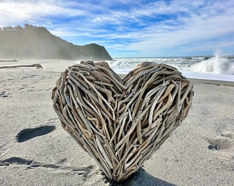 Driftwood heart extra large