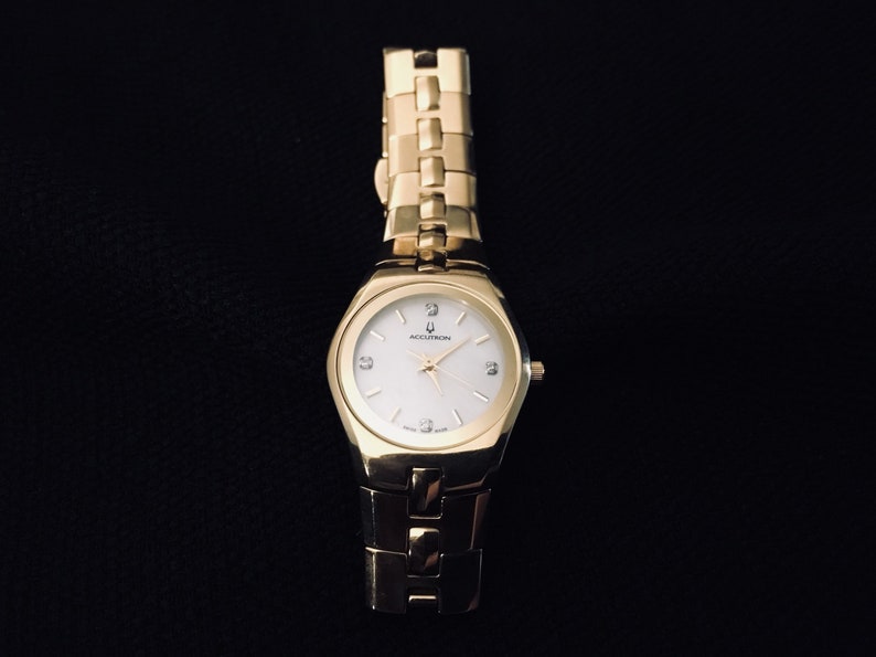 bulova accutron chronograph sapphire crystal