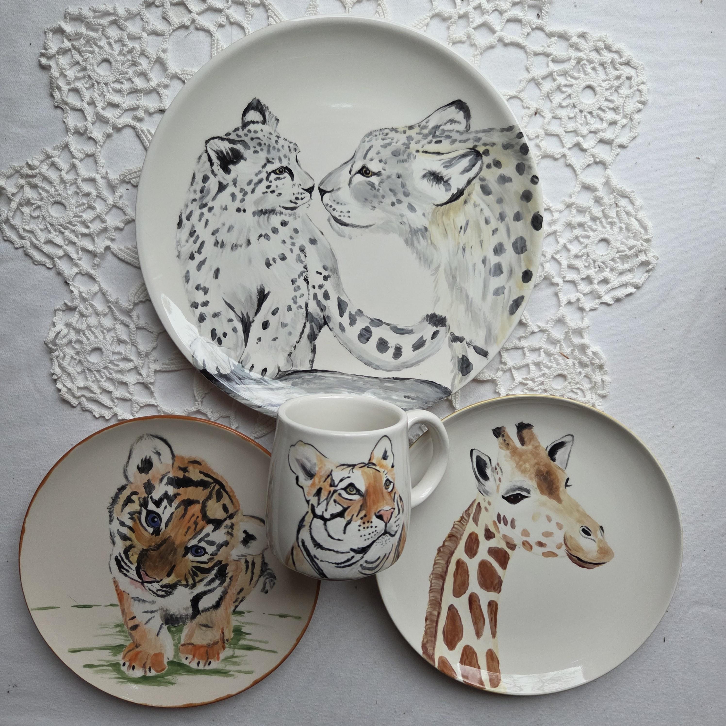 Hand Painted Ceramic African Animal Plate: Customizable Safari