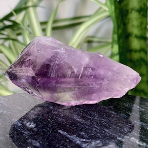 Amethyst Point / Amethyst Crystal / Amethyst Stone