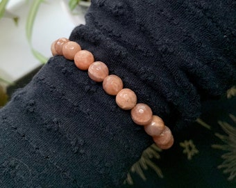 Faceted Sunstone Beaded Bracelet / Sunstone Stretch Bracelet / Sunstone Crystal Bracelet