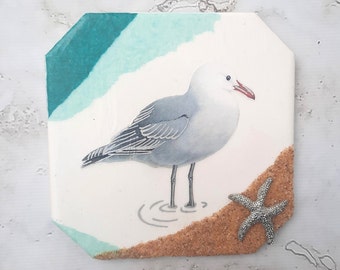 Seagull Wall Art on Tile. Coastal Bird Home Decor Artwork. Beach House Housewarming Gift Under 50 for Friends, Parents, In-Laws, Siblings.