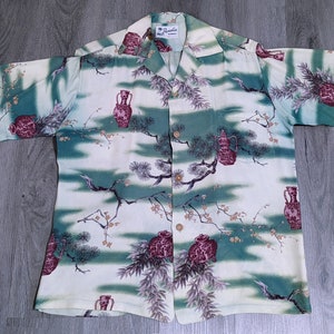 vintage 1950s PARADISE Hawaii RAYON CREPE Hawaiian shirt