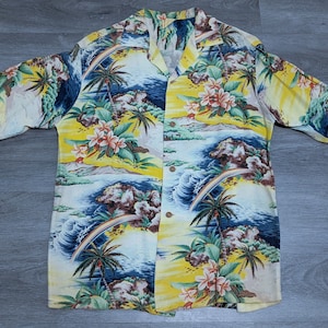 vintage 1940s Hale Hawaii RAYON CREPE Hawaiian shirt