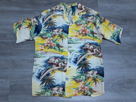 vintage 1940s Hale Hawaii RAYON CREPE Hawaiian shi