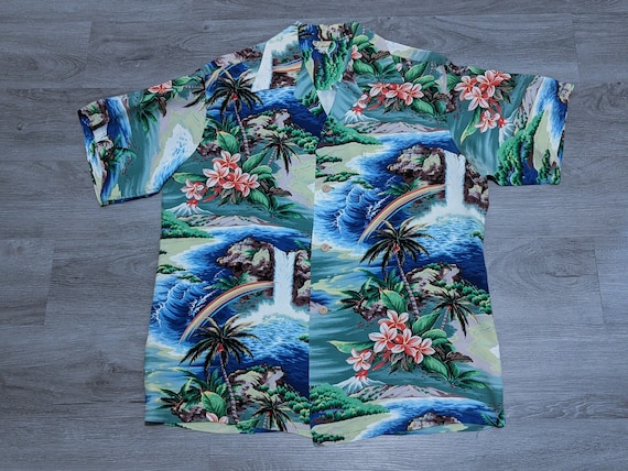vintage 1950s Hale Hawaii RAYON CREPE Hawaiian shi