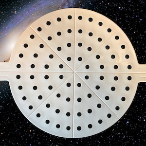 The Intergalactic pizza stone round ceramic 28 cm perforated glazed