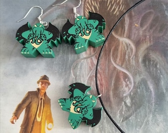 CTHULHU MEEPLE PENDANT// Board game geeky gifts, Cthulhu necklace, h p lovecraft, green octopus necklace, mega meeple Cthulhu jewelry