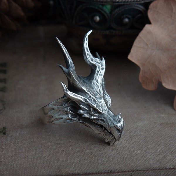 Bague Dragon Head fabriquée à la main, bague Fantasy, bague gothique, bague magique, bague Contes de Fées