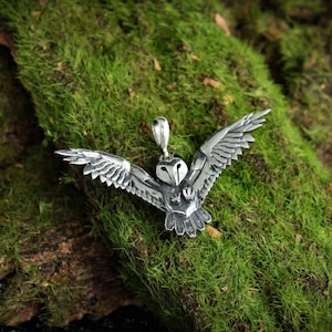 snowy owl pendant, Norse Mythology Necklace, Norse Wisdom Jewelry, Sacred Animal Amulet, whitch pendant, celtic pendant, viking Owl Totem
