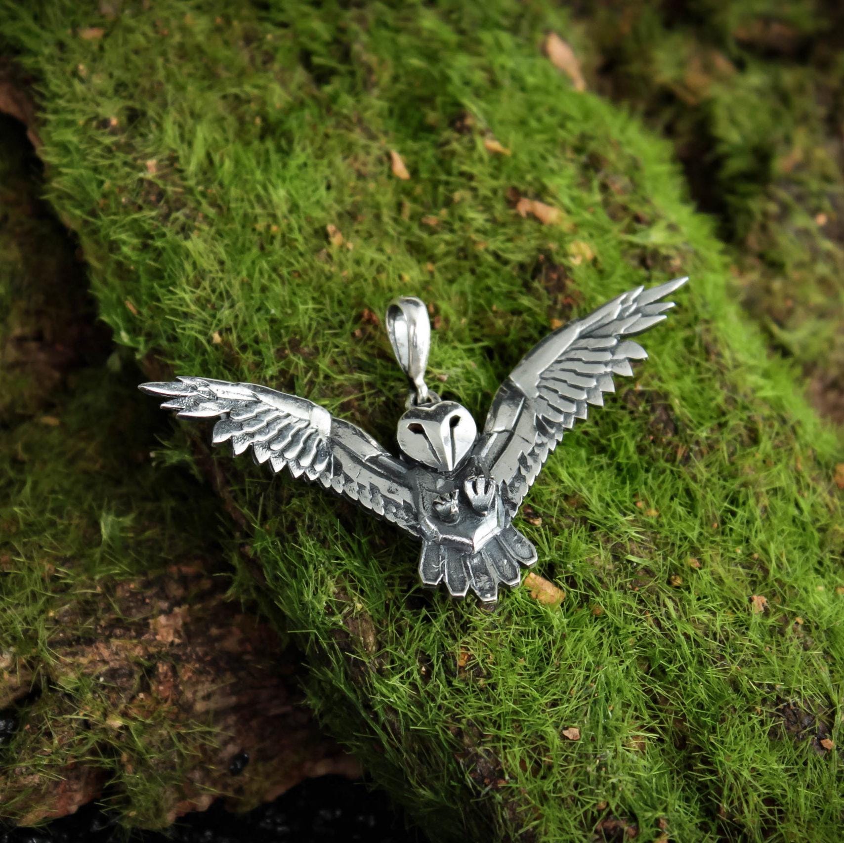 snowy owl pendant, Norse Mythology Necklace, Norse Wisdom Jewelry, Sacred Animal Amulet, whitch pend