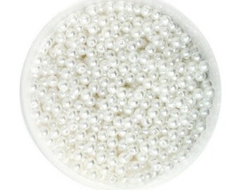 300 PERLES RONDES BLANCHES cristal  4 mm synthétiques EXTRA !! A522