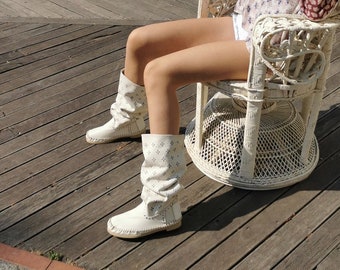 LOUIS - Perforated leather boots - Milky white leather Inca boots - Barefoot moccasins - Handmade boots