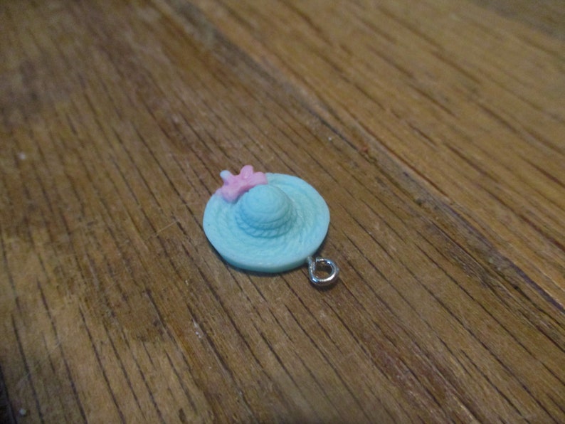 Stitch Marker or Progress Keeper-choice of color Colorful Sun Bonnets-Easter Bonnets-Acrylic