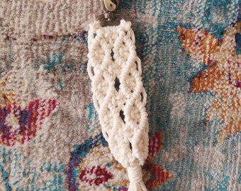 DIY Macrame Keychain Pattern, Macrame Tutorial