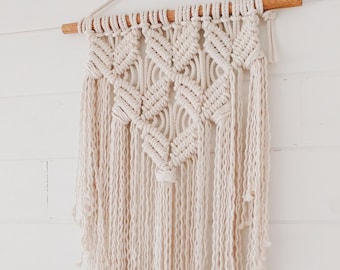 DIY Pattern: Chevron Tassel Macrame Wall Hanging Pattern, Macrame Tutorial