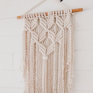 DIY Pattern: Chevron Tassel Macrame Wall Hanging Pattern, Macrame Tutorial