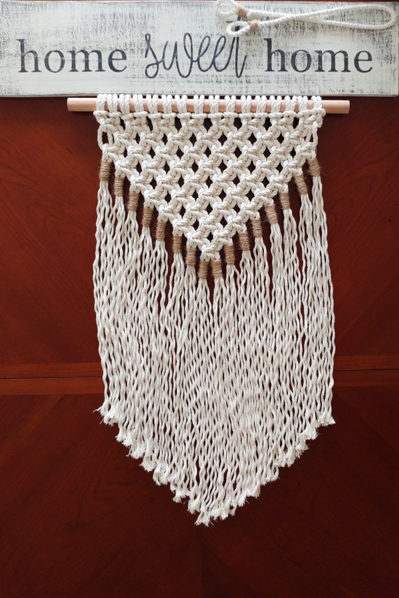 Macrame Pattern Book for Women: Modern Macrame Projects for Your