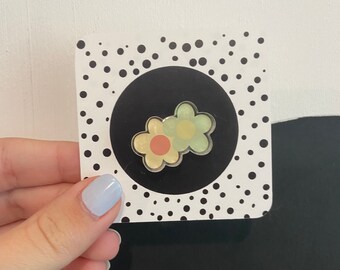 Retro Daisies Acrylic Pin, Green and Yellow, Pin for Jackets, Canvas Totes