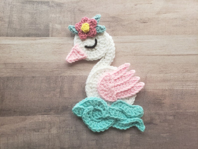 Stella the Swan Applique Single Crochet Pattern Digital Download image 1