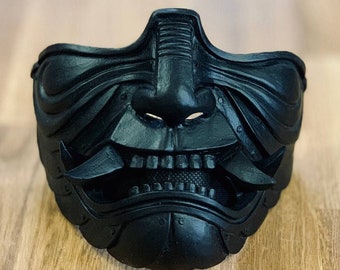 黒い鬼のマスク 楽天市場】カッコイイ 般若 鬼 マスク 赤 黒 ハロウィーン