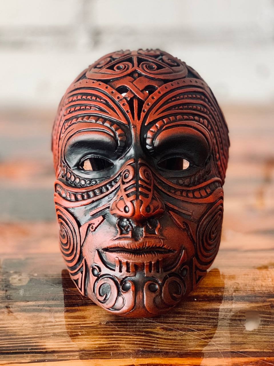手彫り　マオリ族　お面　ニュージーランドの工芸品 手彫り マオリ族 お面 ニュージーランドの工芸品