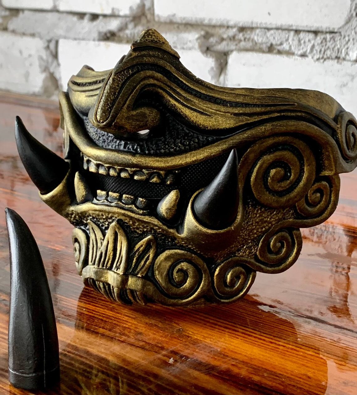 Japanese oni samurai mask Mempo