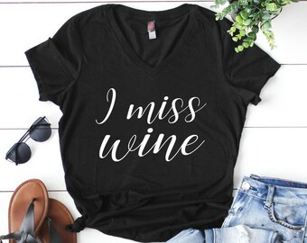 Funny Pregnancy Announcement Shirt, Funny Pregnancy T Shirt, Funny Pregnancy Christmas Shirt, Funny Pregnancy Shirts, I Miss Wine