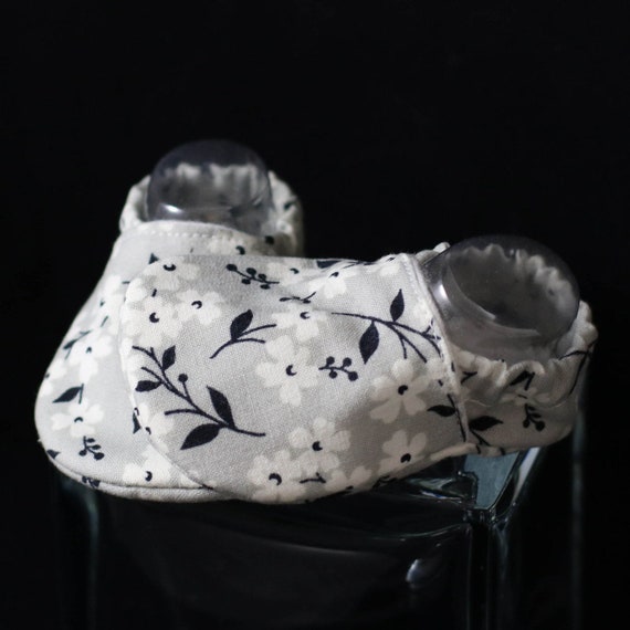 baby shoes that stay on