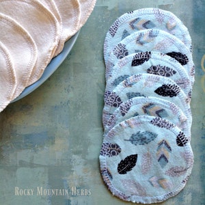 Reusable, Cotton Facial Rounds, in Feather Print, Zero Waste, Eco Friendly, Wipes, Cotton Pads, Exfoliator