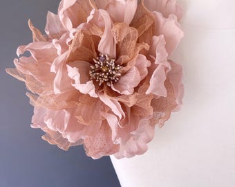 Broche de tela con forma de flor, dorado-rosa, marrón, rosa antiguo, flor para prender, flor de seda, flor de dalia, rosa-marrón, palo de rosa, rosa pastel