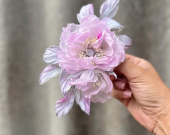 Spilla e accessorio per capelli con fiore di seta rosa rugosa, fiore da corsage, fiore di seta, fermaglio per capelli, fiore per capelli, gioielli da sposa, rosa selvatica