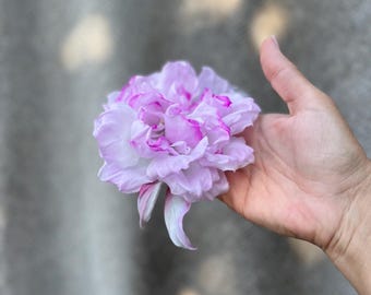 Spilla a forma di fiore di seta rosa e accessorio per capelli, fiore da corsage, fiore di seta, fermaglio per capelli, fiore per capelli, gioielli da sposa