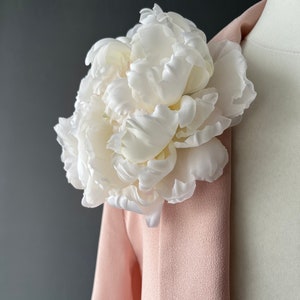 Peony white ivory cream silk flower, brooch and clip, hair accessories, hair flower, boutonniere
