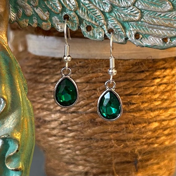 Emerald Green Teardrop Faceted Glass Dangle Earrings