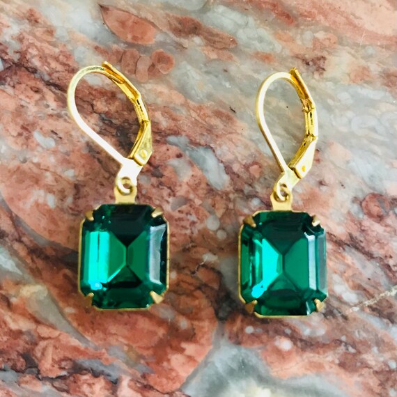 Emerald Green Octagon Faceted Glass Dangle Earrings