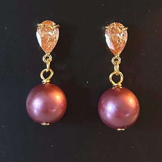 Elegant Teardrop CZ and Mauve Shell Pearl Dangle Earrings