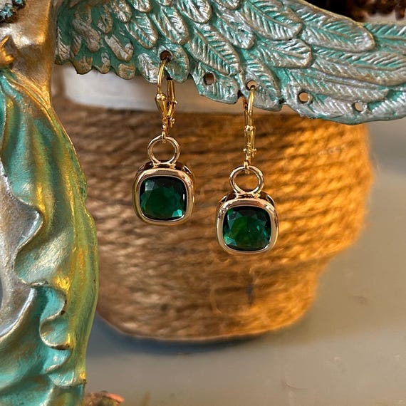 Emerald Green Faceted Glass Dangle Earrings