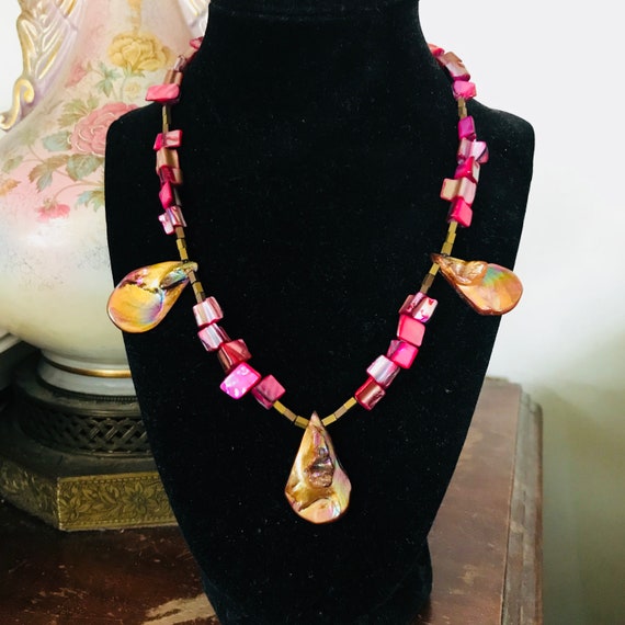 Mother of Pearl Shell Necklace and Earring Set