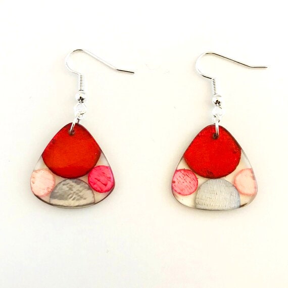 The Artsy Capiz Shell Dangle Earrings