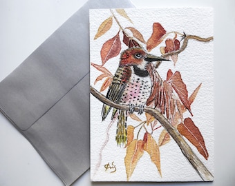 Carte postale en aquarelle originale peinte à la main oiseau pêcheur dans les feuilles rousses